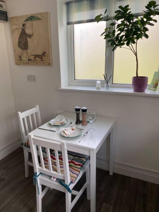 델라볼 Rural Cosy Retreat For Two Near Port Isaac 아파트 외부 사진
